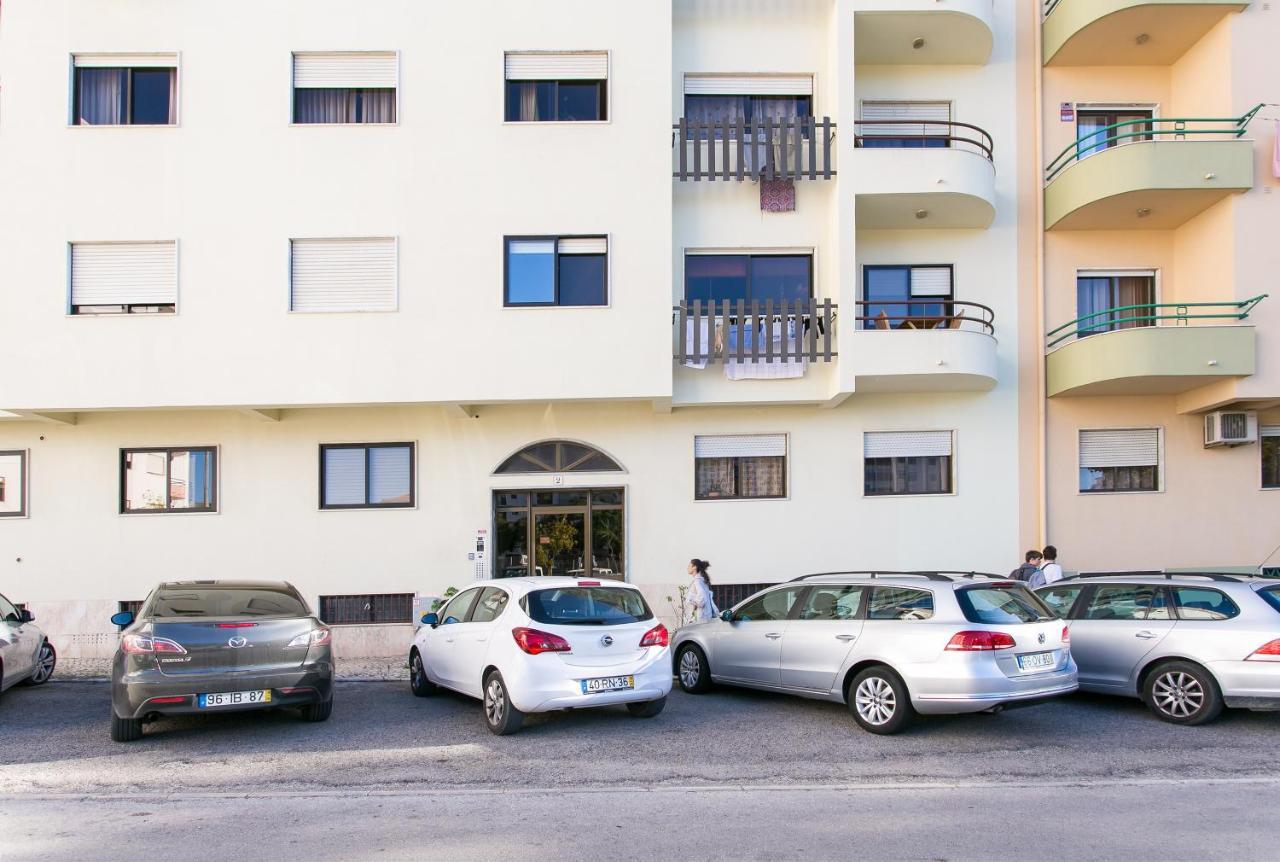 Apartamento Central Setubal Sossegado E Com Luz Екстериор снимка